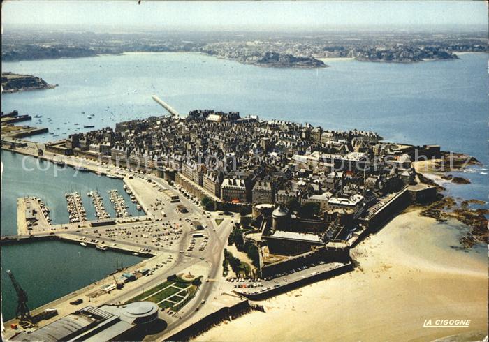 Saint-Malo 35 Ville Close second plan station Dinard