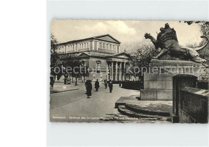 Darmstadt Denkmal des Leibgarde Regiments 115 und Hess Landestheater