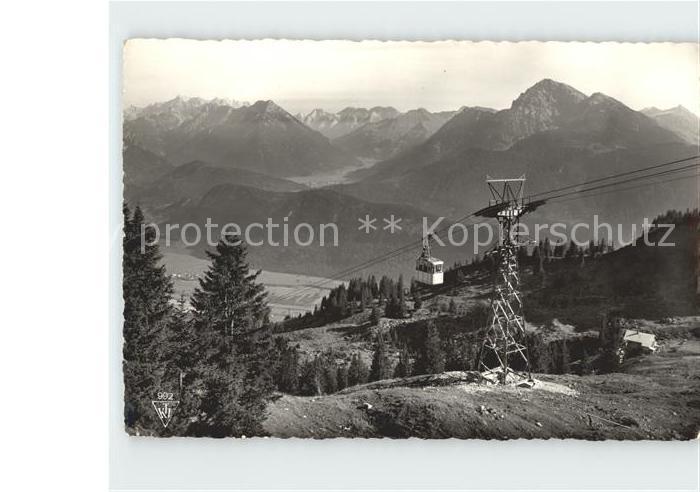 Reutte Tirol Reuttener Bergbahn mit Zugspitze und Thaneller