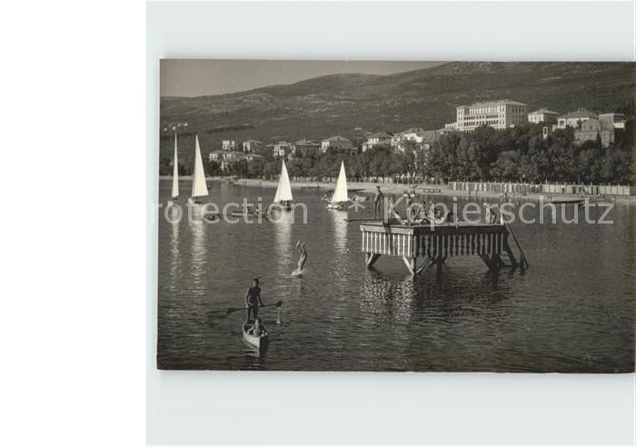 Crikvenica Kroatien Ortsansicht Segelboote Plattform