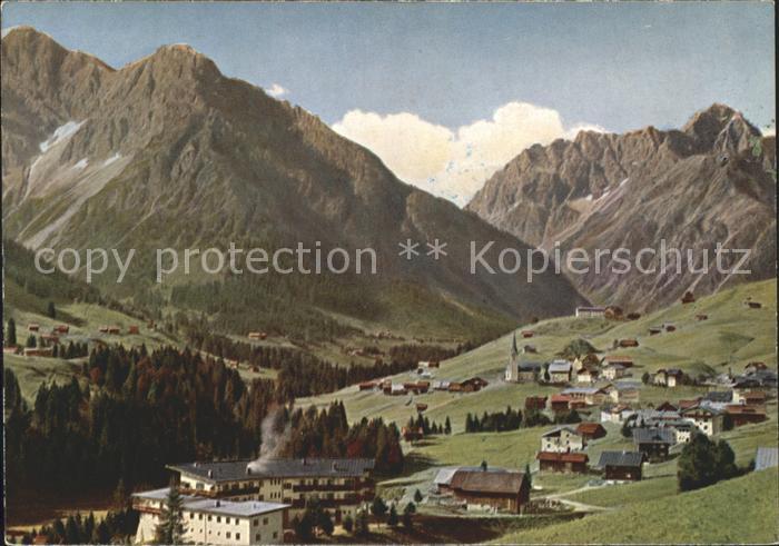 Hirschegg Kleinwalsertal Vorarlberg Elferkopf Zwoelferkopf und Widderstein