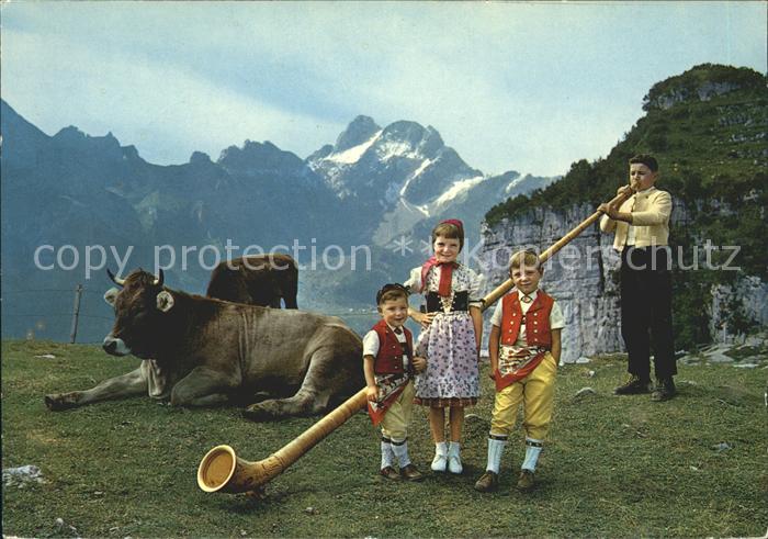 Alphorn Alphornblaeser Kinder Trachten Kuehe Ebenalp Meglisalp