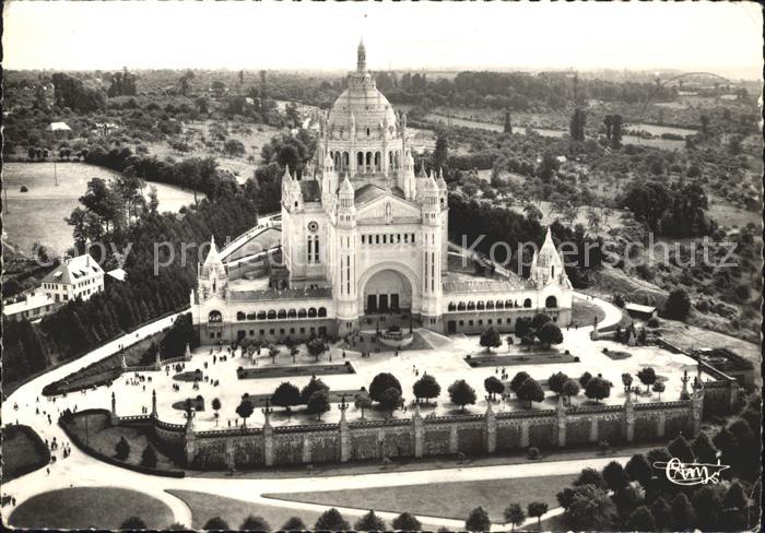 Lisieux Fliegeraufnahme La Basilique