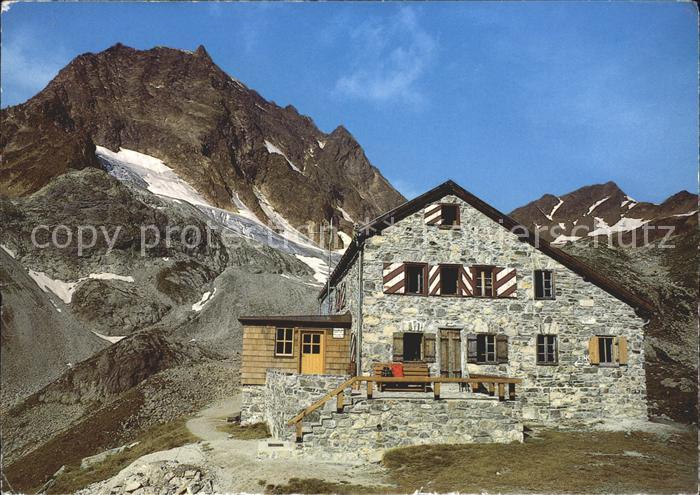 Darmstaedter Huette mit Kuchenspitze und Scheibler