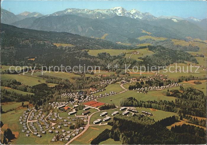 Siegsdorf Oberbayern Fliegeraufnahme Ferienpark Vorauf