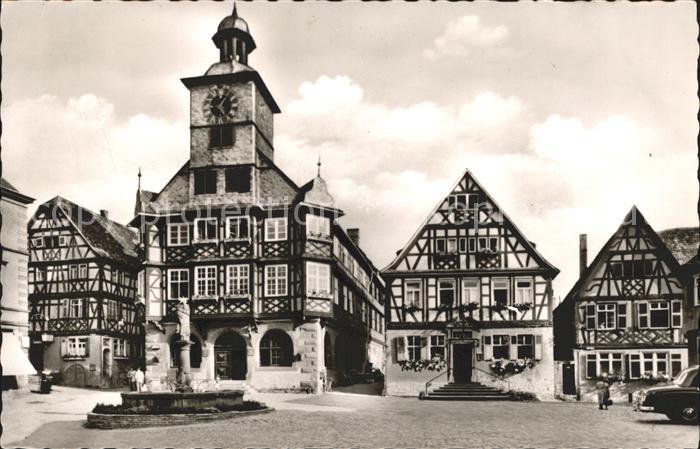 Heppenheim Bergstrasse Marktplatz Brunnen Fachwerkhaeuser