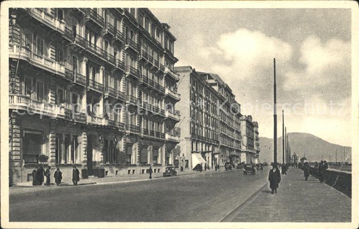 Napoli Neapel Via Caracciolo