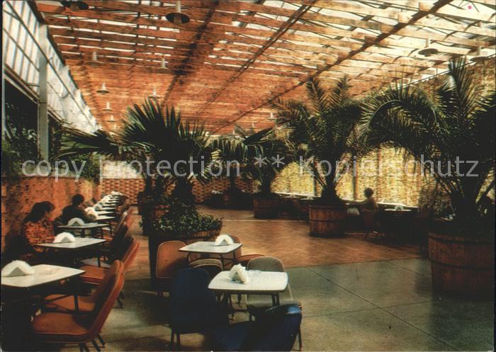 Zielona Gora Wnetrze kawiarni Plamiarnia