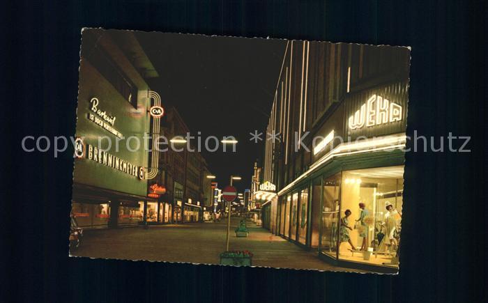 GELSENKIRCHEN NRW Bahnhofsstrasse bei Nacht