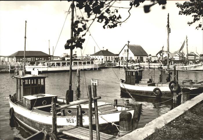 Neuendorf Hiddensee Hafen