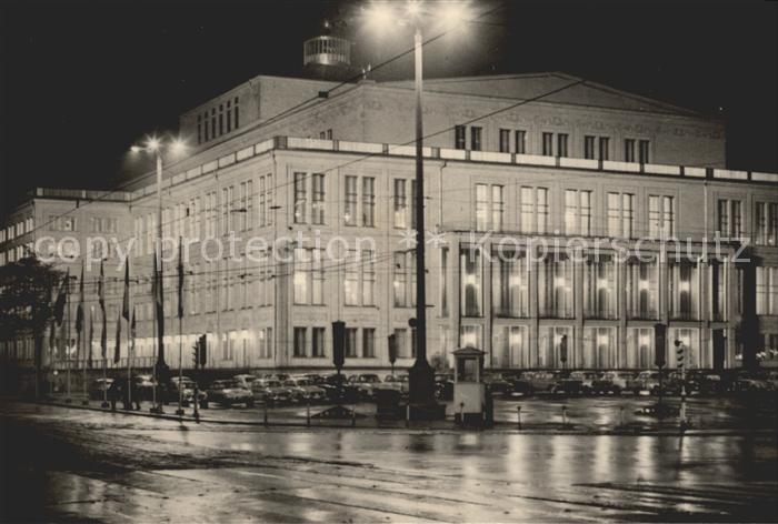 LEIPZIG Sachsen Opernhaus Karl Marx Platz bei Nacht