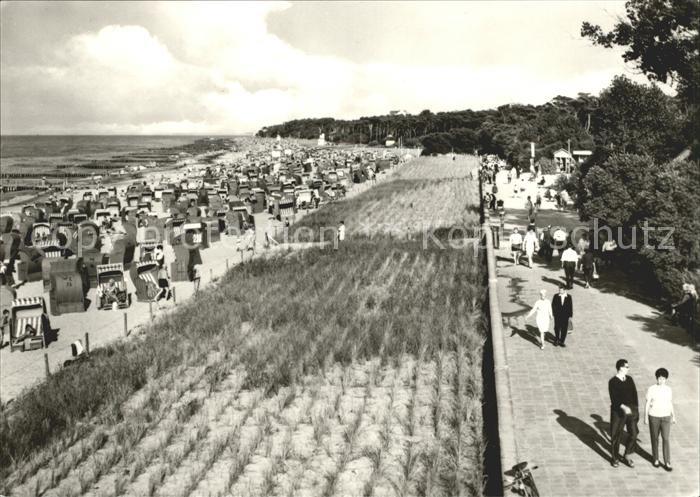 Kuehlungsborn Ostseebad Strand und Promenade