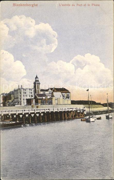 Blankenberghe Entree du Port et le Phare