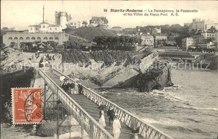Biarritz Pyrenees Atlantiques Le Semaphore la Passerelle et les Villa