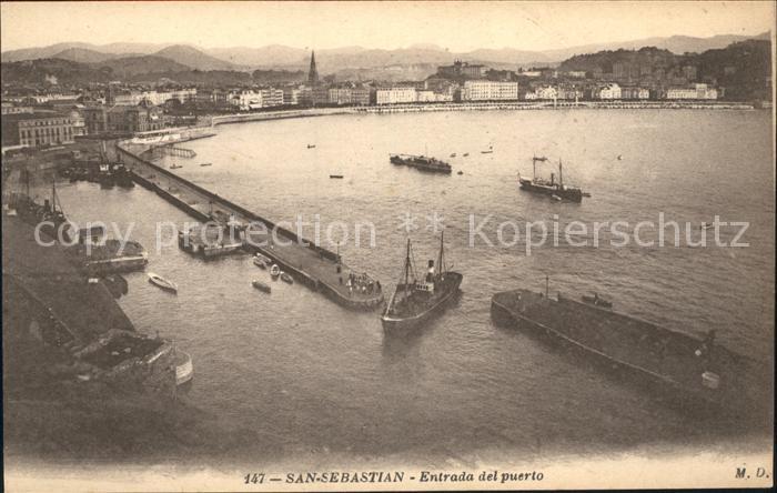 San Sebastian  Pais Vasco ES Entrada del puerto