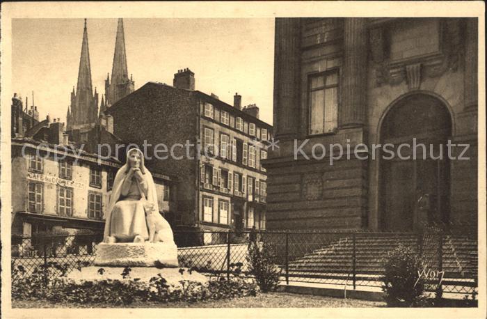 Clermont Ferrand Puy de Dome Boulevard Desaix et Prefecture detail