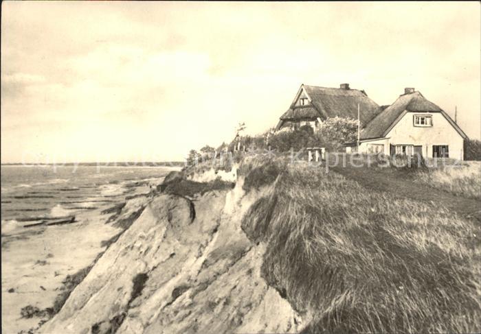 Ahrenshoop Ostseebad Haeuser am Hohen Ufer
