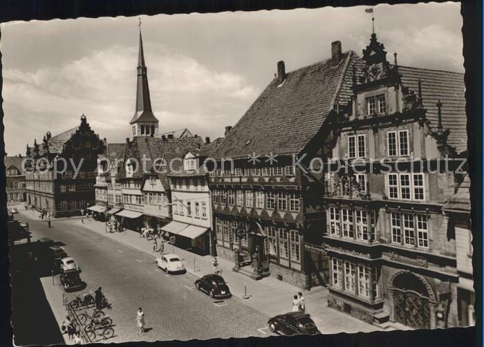 Hameln Weser Osterstrasse mit Hochzeitshaus Turm der Marktkirche St Nikolai Stif