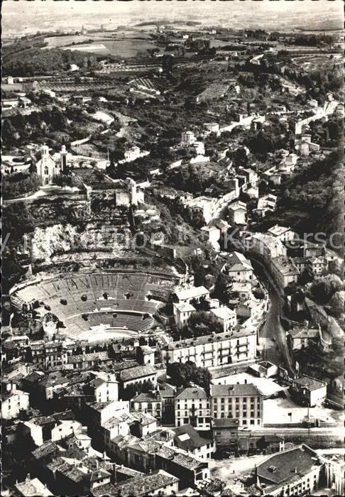 Vienne sur le Rhone Vue aerienne le Theatre et la College de Poet