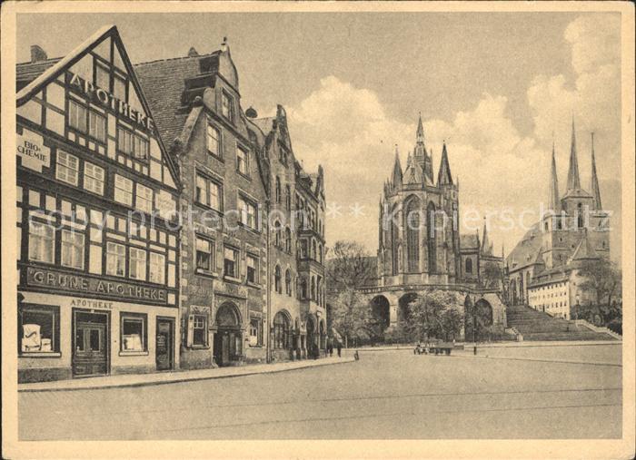 ERFURT  CITY Domplatz mit Gruener Apotheke Dom und Severikirche