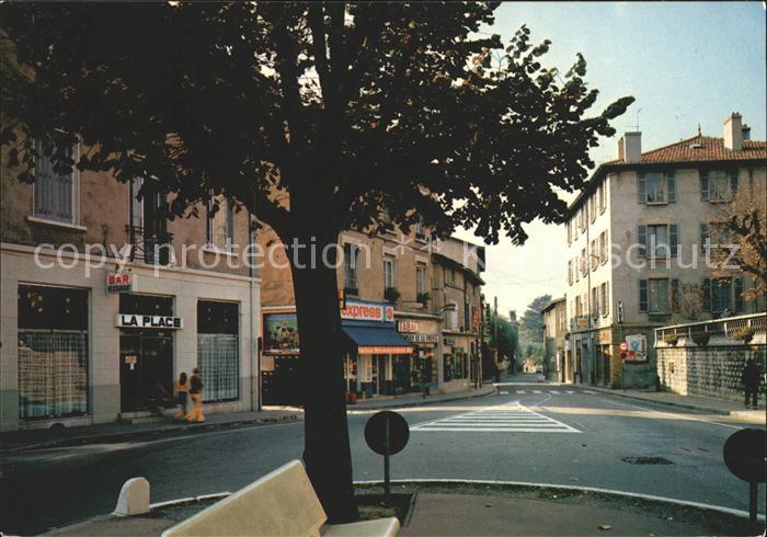 Ecully Place de Gaulle