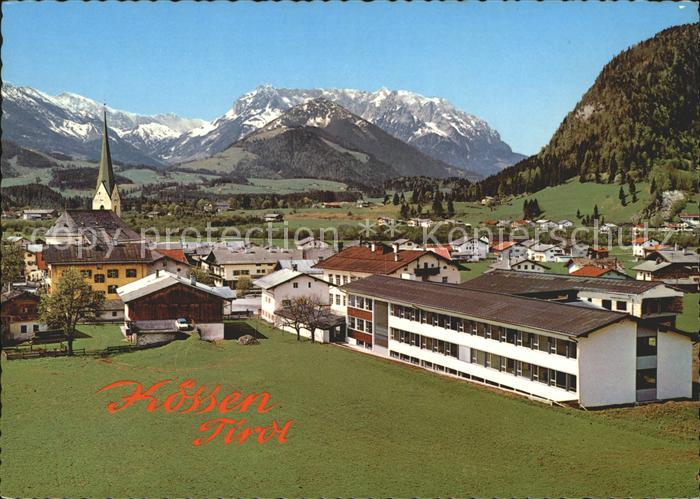 Koessen Tirol Ortsansicht mit Kirche gegen Zahmen Kaiser Kaisergebirge