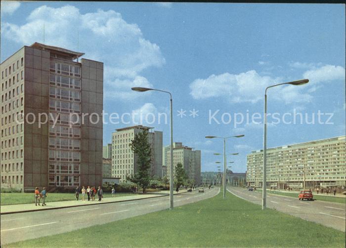 DRESDEN Elbe Neubauten an der Leningrader Strasse Hochhaus