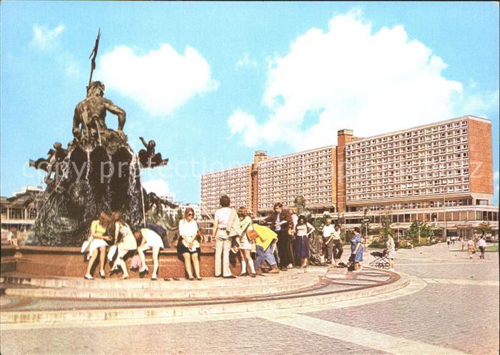 BERLIN CITY Neptunbrunnen Hauptstadt der DDR