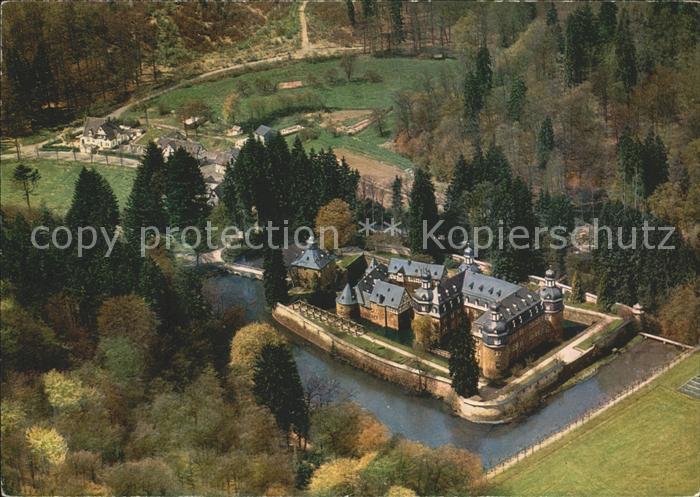 Friesenhagen Schloss Crottorf Wasserschloss Fliegeraufnahme