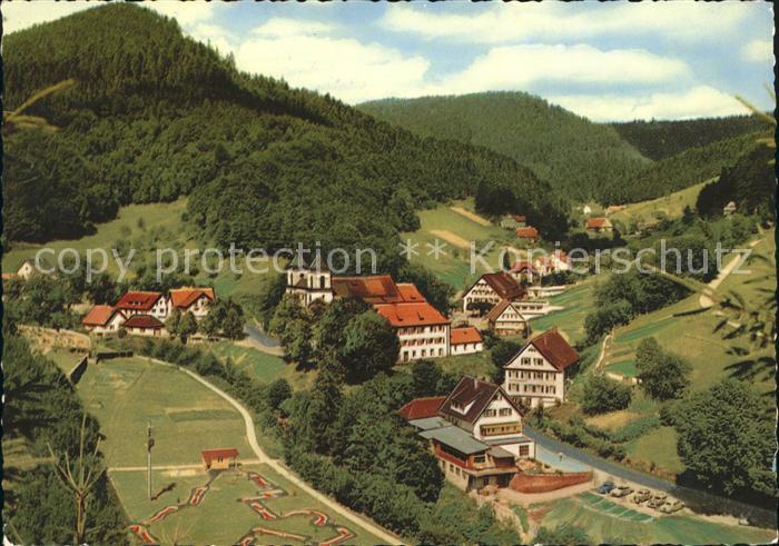 Bad Rippoldsau Schwarzwald Kloesterle Reichenbach mit Minigolfplatz