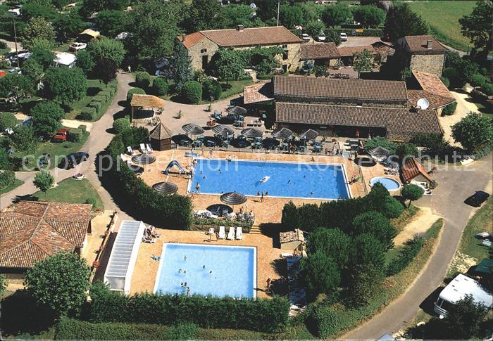 Belves Dordogne Haute de Ratebout Swimmingpools Vue aerienne