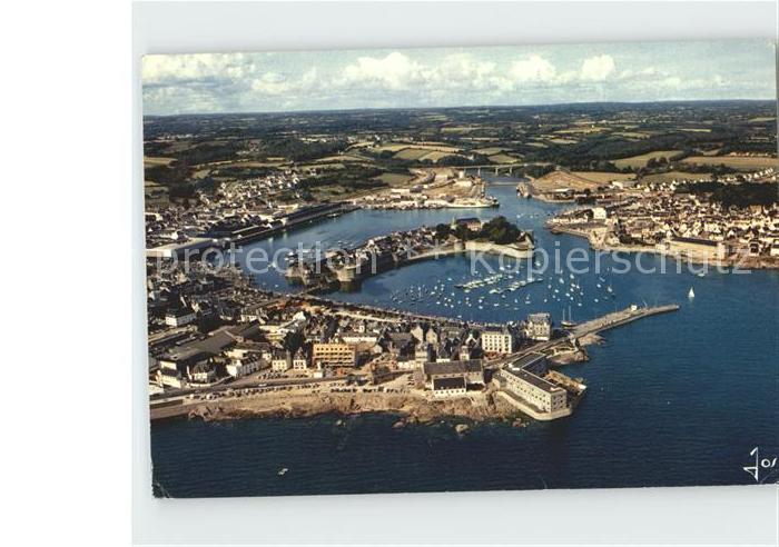 Concarneau Finistere Fliegeraufnahme port ville close