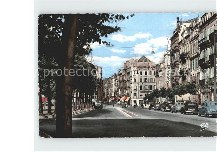 Metz 57 Moselle L´Avenue et la rue Serpenoise