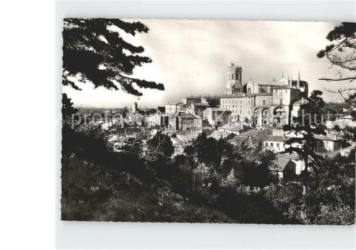 Viviers Ardeche La Ville Haute Cathedrale