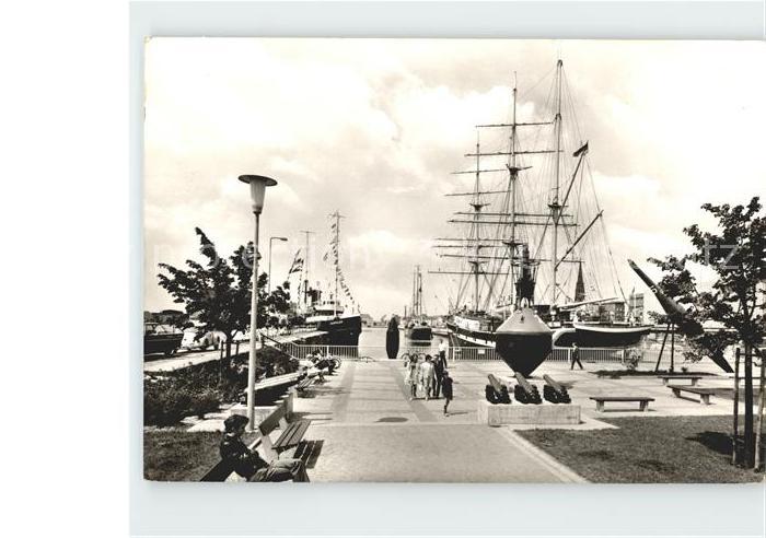 Bremerhaven Anlage Alter Hafen Museumsschiffe Seefalke Elbe 3 Seute Deern