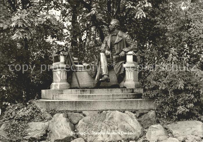 Neuruppin Theodor Fontane Denkmal