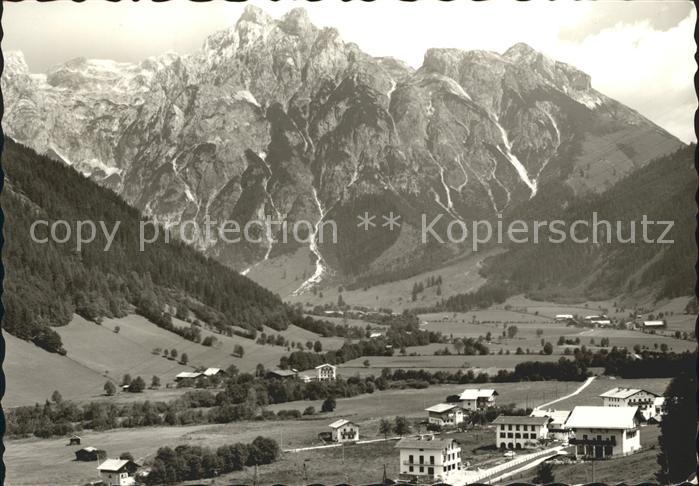 Werfenweng mit Eiskoegel Tennengebirge