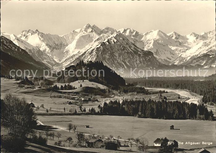 Schoellanger-Burg Blick vom Malerwinkel Allgaeuer Alpen