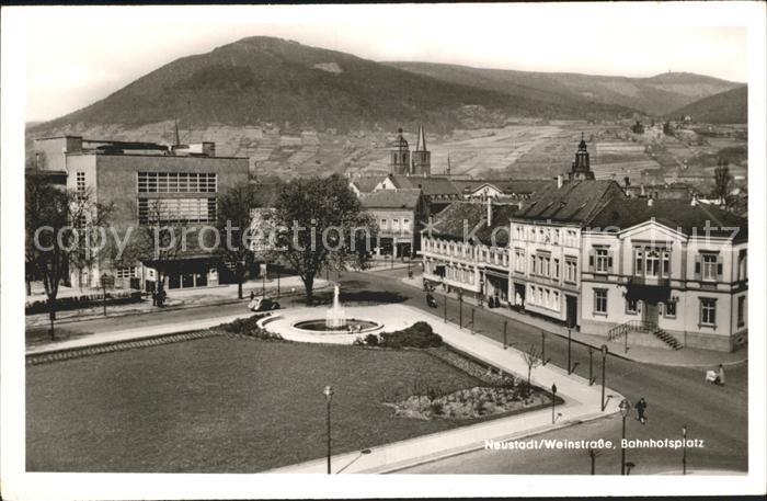 Neustadt Weinstrasse Bahnhofsplatz