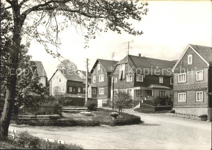 Barigau Dorfplatz Haeuser