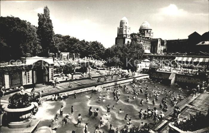 Budapest Gellert strandfuerdoe