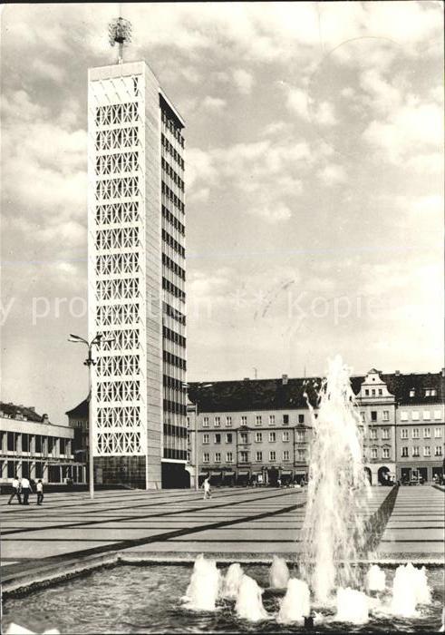 Neubrandenburg Hochhaus am Karl Marx Platz
