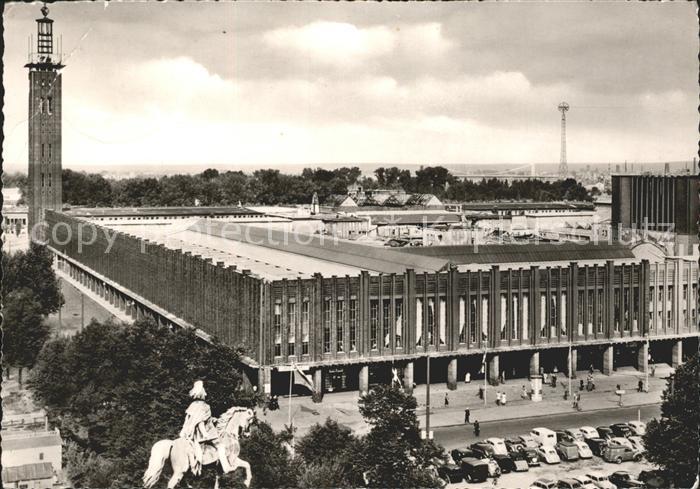 Koeln Rhein Messegelaende Reiterstandbild