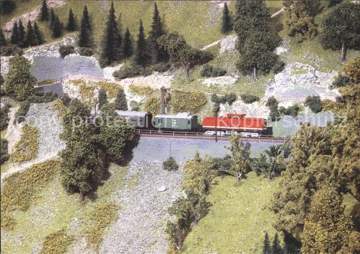 Modellbau-Eisenbahn Personenzug Saaletal