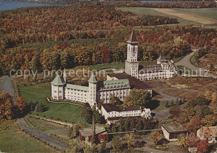 Quebec Abbaye benedictine Saint Benoit Du Lac Fliegeraufnahme