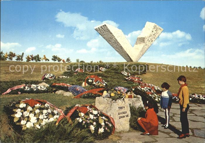 Kragujevac Sumadija Denkmal erschossenen Schueler