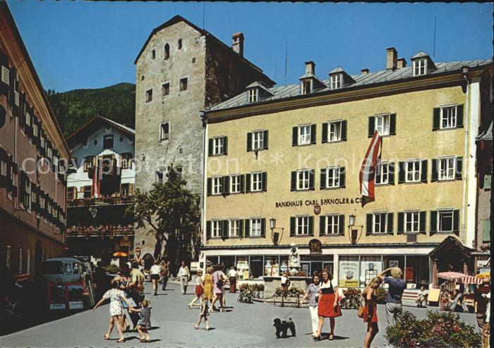 Zell See Stadtplatz mit Vogtturm