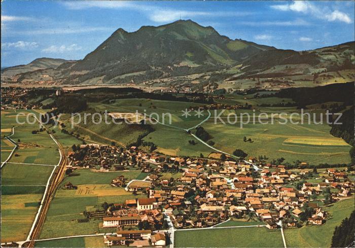 Altstaedten mit Gruenten Fliegeraufnahme