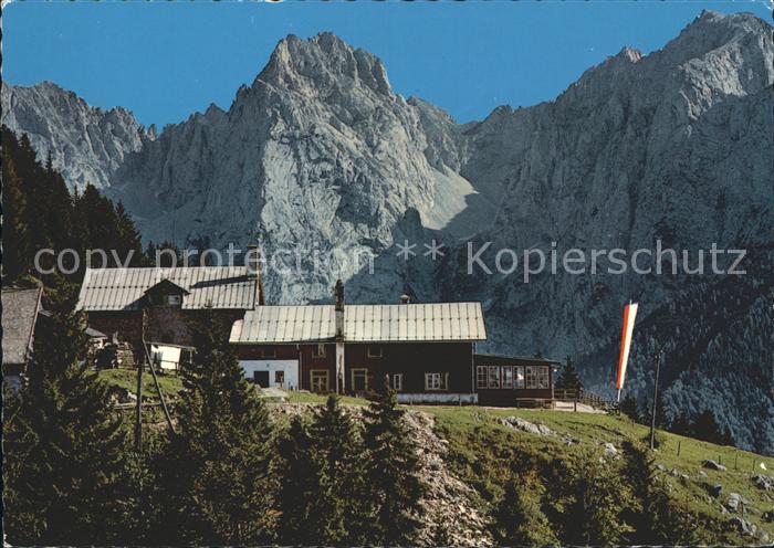 Vorderkaiserfeldenhuette Berghaus Wilder Kaiser