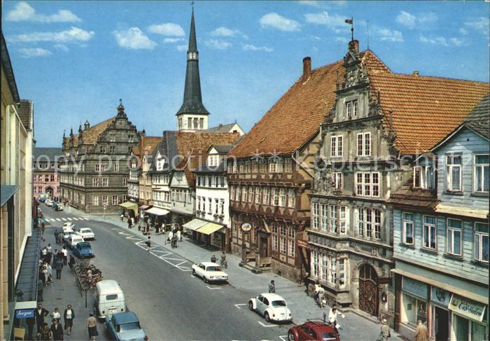 Hameln Weser Osterstrasse mit Museum und Hochzeitshaus
